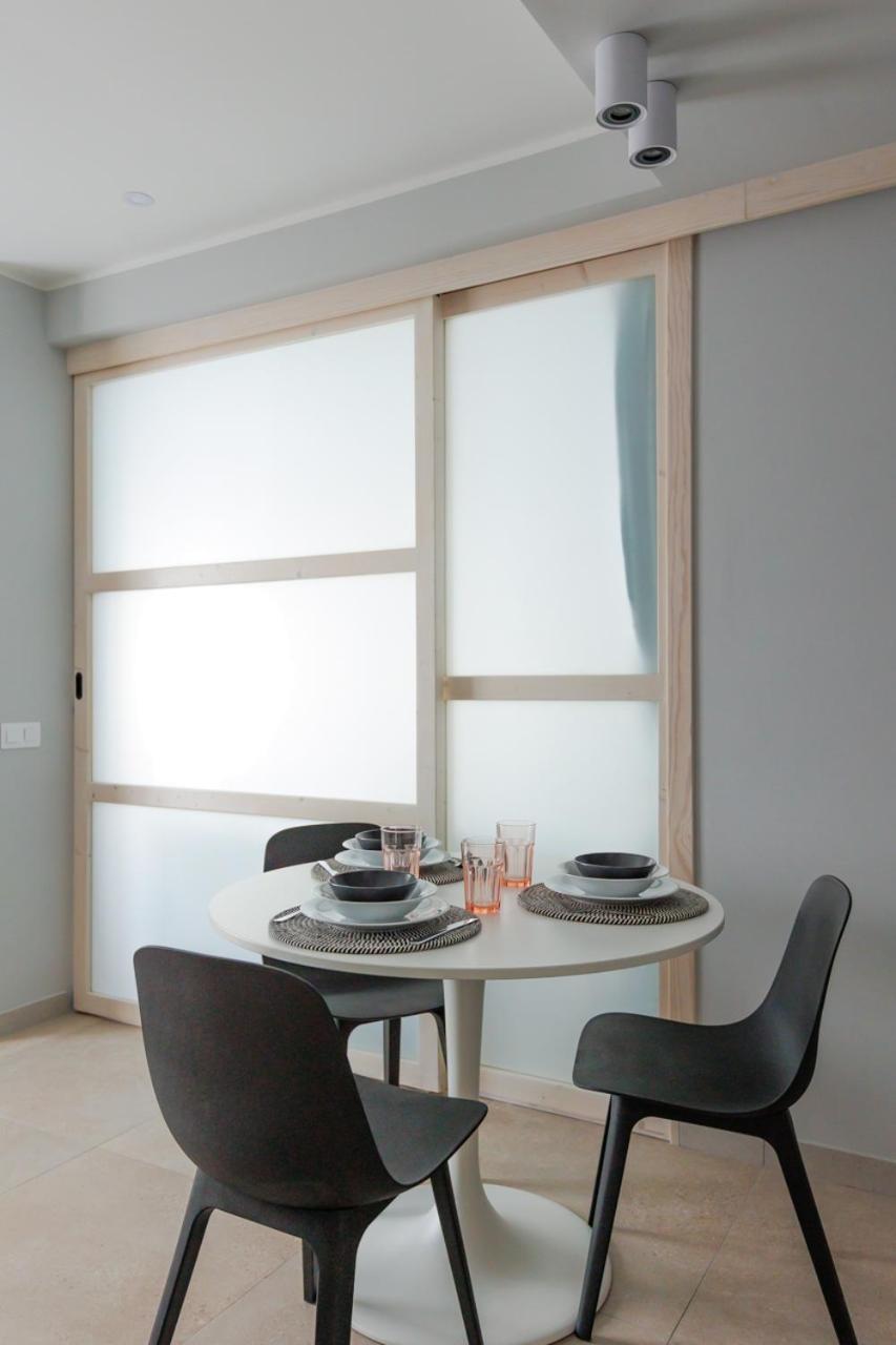 Elegant 2 Bedrooms Flat 5 Minutes From The Sea & Free Parking Apartment *